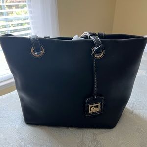 Dooney Bourke tote smoke free